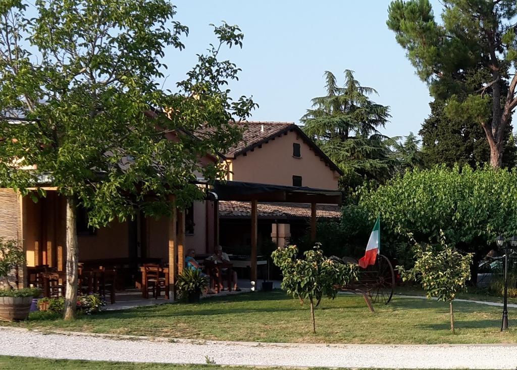 Agriturismo Perugini Bed and Breakfast Cesena Exteriör bild